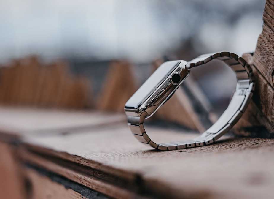 Apple Watch Band Women Stainless Steel Hollow breathable Diamond Brace –  jetechband